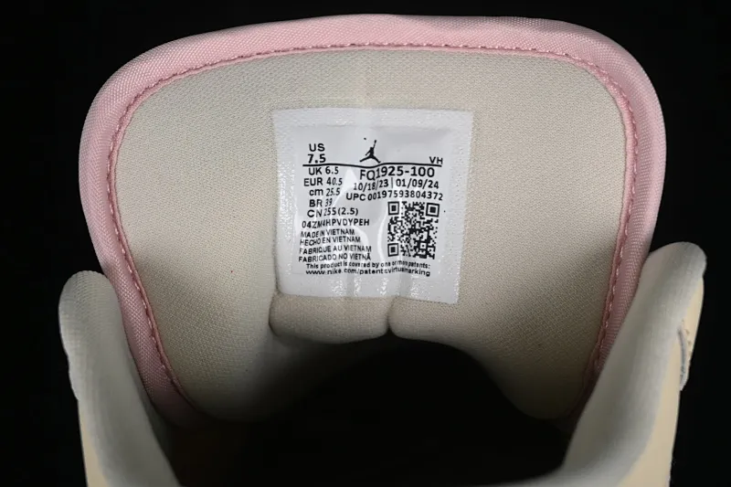 All Categories Air Jordan Jordan Series Basketball Shoes Air Jordan 1 Low Air Jordan 1 Low AJ1 Joe 1 Khaki Pink Low-top Cultural Basketball Shoes FQ1925-100